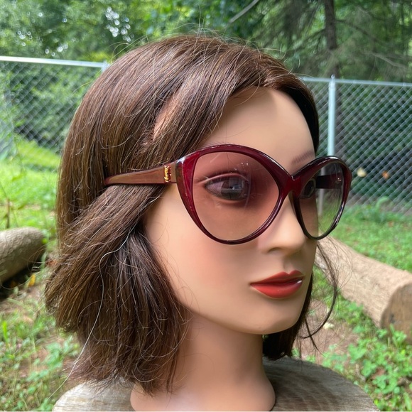 YSL Yves Saint Laurent 8702 red cat eye sunglasses - Picture 3 of 14
